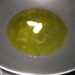 soffriggere l'aglio