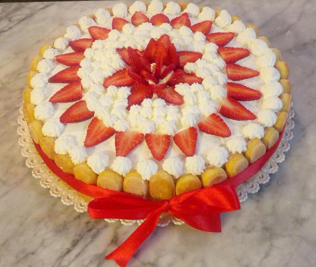 Torta alle fragole e panna