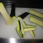 tagliare la zucchina