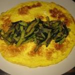 posizionare le zucchine sulla frittata