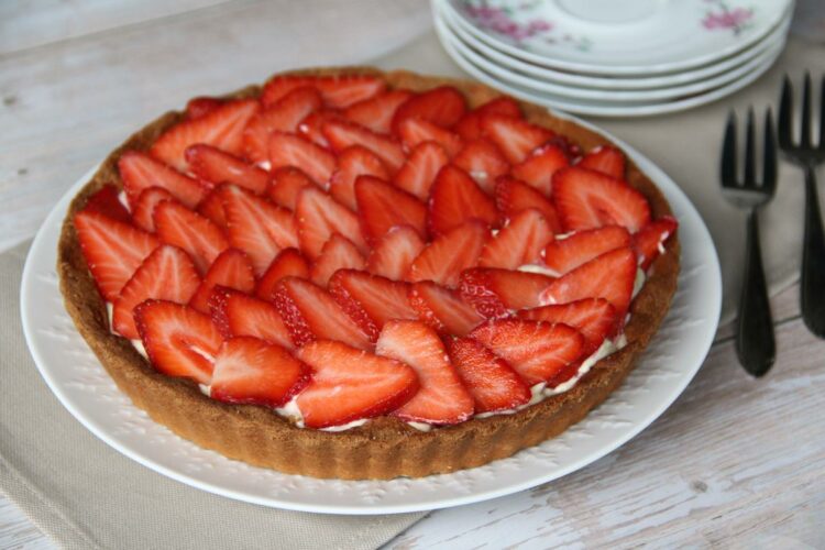 Crostata con crema al mascarpone e fragole