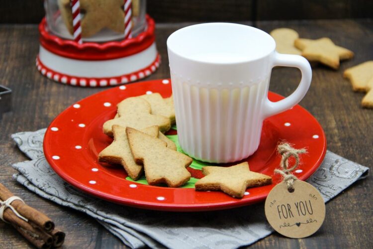 Biscotti di natale con cannella e zenzero